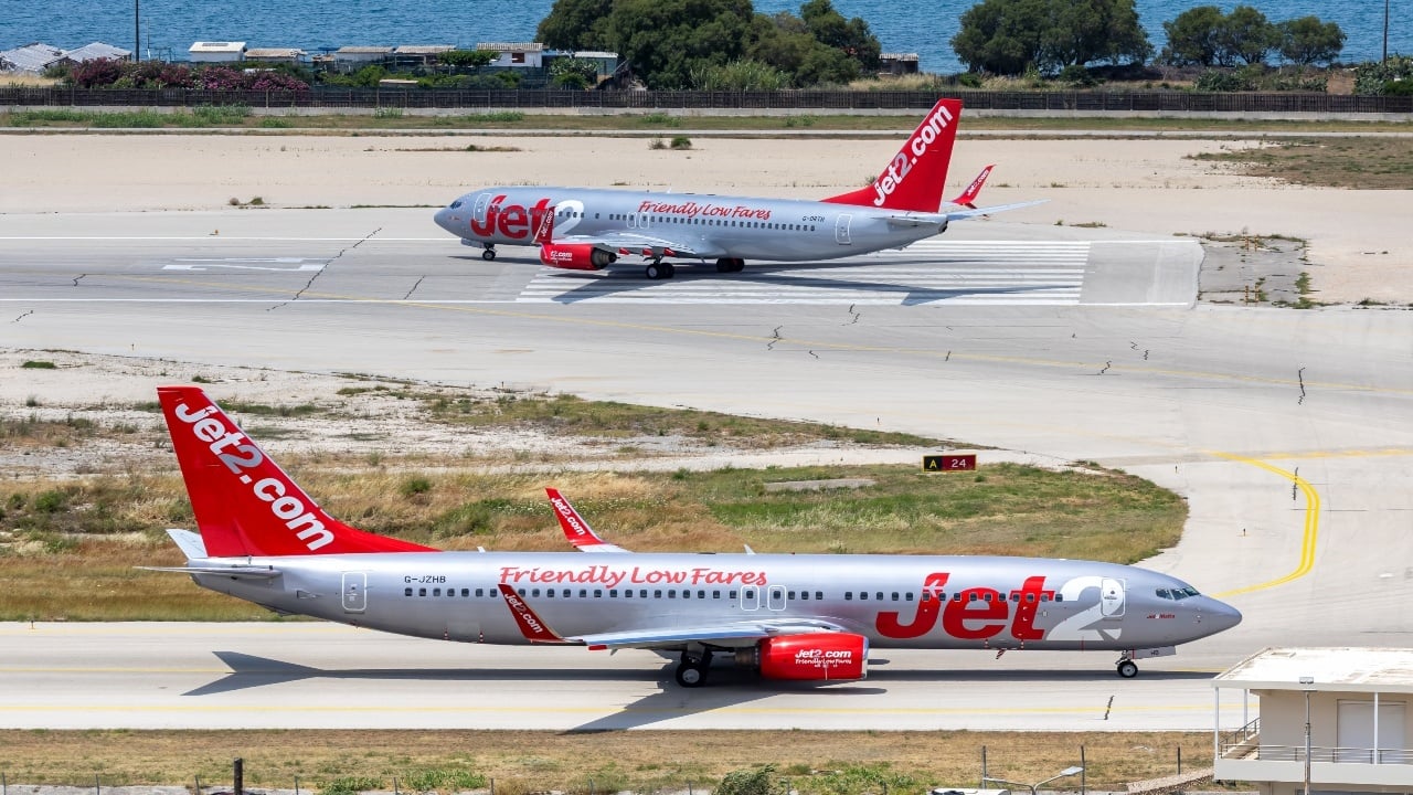 British Airline Jet2 Shares Jump 9% After $536M Fuel Hedge Gain Offsets Middle East Travel Fears