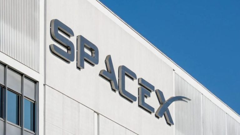SpaceX Slump Raises Doubts About AI Market Valuations