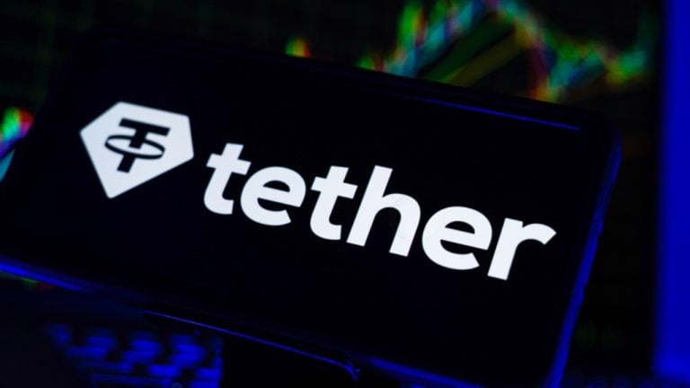 Tether Sheds $5.5 Billion USDT as Stablecoin Turnover Spikes