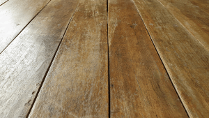 A Treasure Hunter Pulled Up the Floorboards of an Old House and Found $46,000 in Cash From the 1950s A Treasure Hunter Pulled Up the Floorboards of an Old House and Found $46,000 in Cash From the 1950s