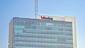 Bitwise Targets Solana Staking ETF for First Tokenized Shares Bitwise Targets Solana Staking ETF for First Tokenized Shares