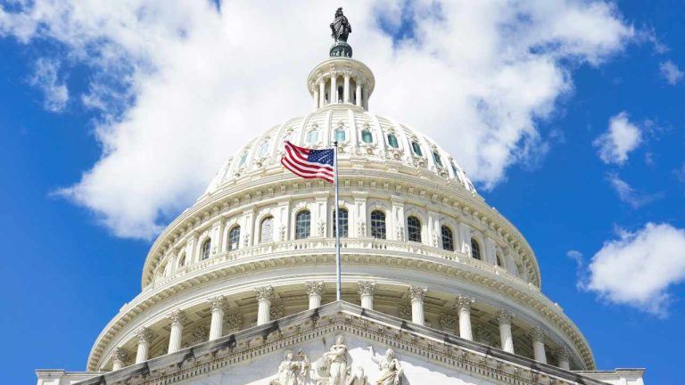 CLARITY Act Enters ‘Walking Dead’ State as SEC Prepares Crypto Rules