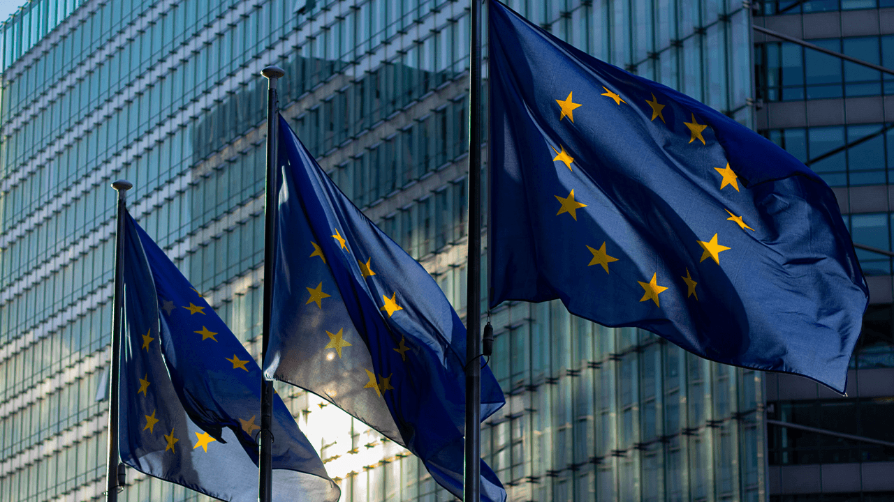 EU Empowers Regulators to Block Third-Country Crypto Platforms