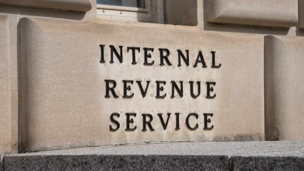 IRS Warns Fake Crypto Letters Target Wallets and Personal Data IRS Warns Fake Crypto Letters Target Wallets and Personal Data