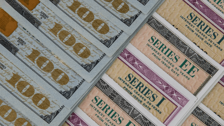 US Treasury Bond Buybacks Boost Bitcoin and Stocks