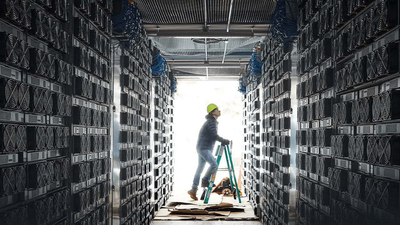 Bitcoin Hashrate Enters First Bear Market as AI Pulls Miners Away