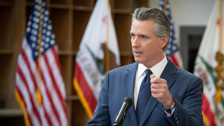 California Bans Officials’ Memecoins After TRUMP Buyers Lost $3.8B
