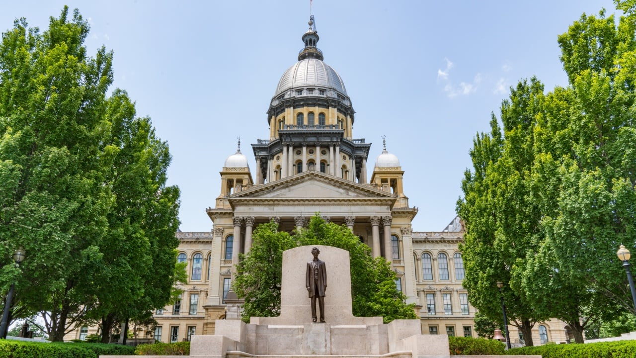 Illinois Crypto Tax Faces New Court Bid Before It Hits Residents