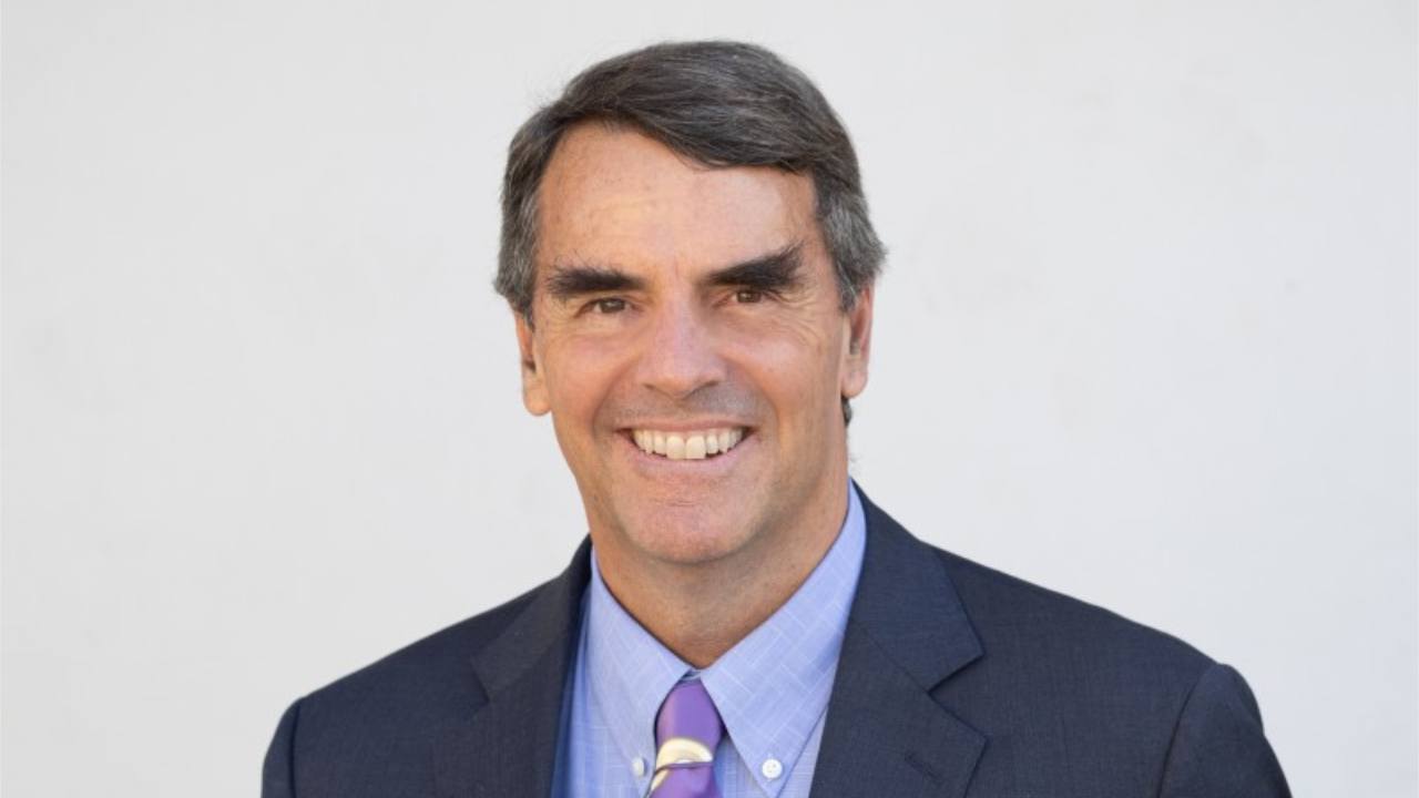 ‘AI Will Take Everyone’s Jobs’: Why Bitcoin Bull Tim Draper Is Hiring More
