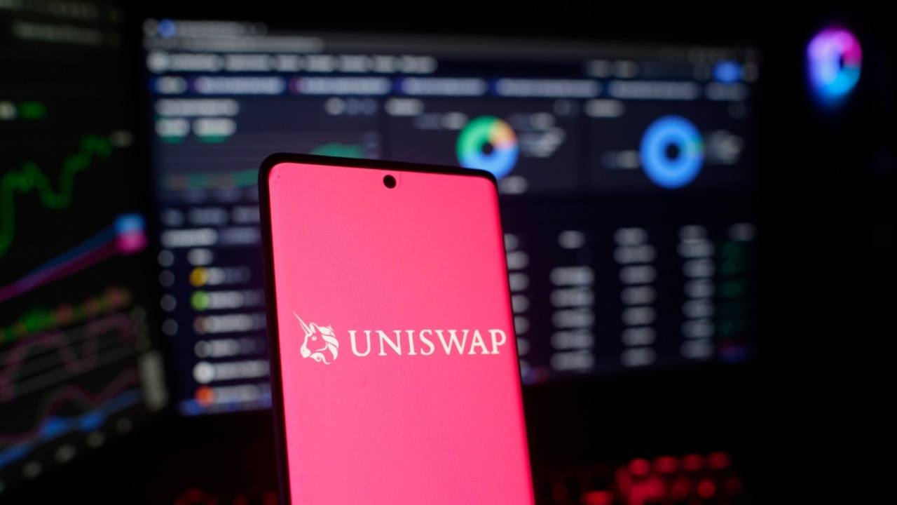 Tokenized Stocks Hit $20.9B DEX Volume as Uniswap Leads
