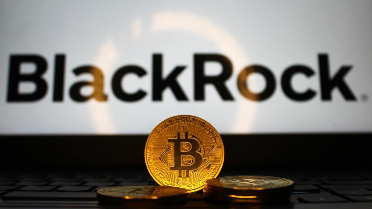 Blackrock Posts Biggest 2026 Inflow as Bitcoin ETFs Add $527M
