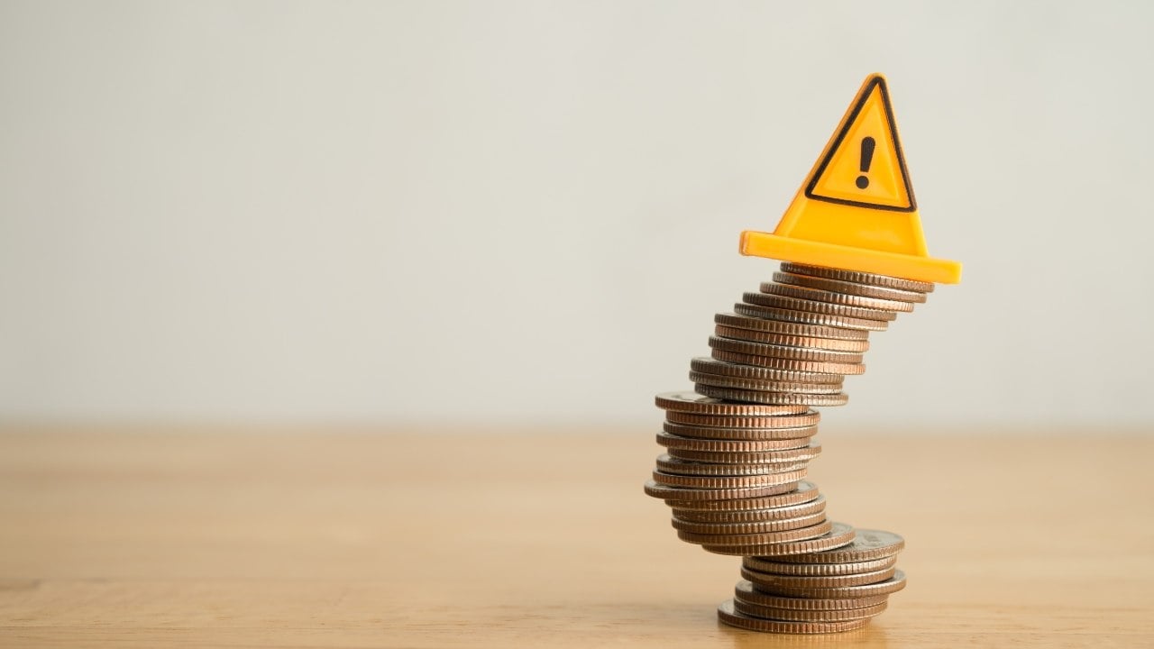 Crypto Lending Vaults Top $10B as Experts Warn of Systemic Risks