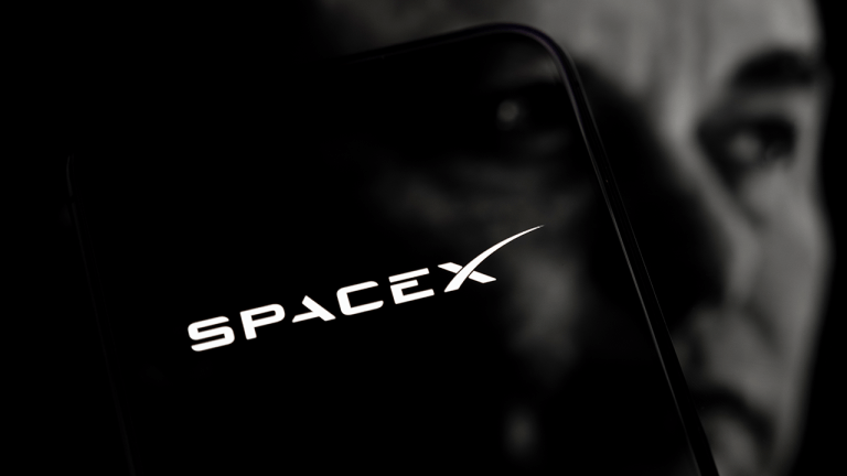 Musk’s SpaceX Earnings Rocket Higher as Bitcoin Stash Holds Firm